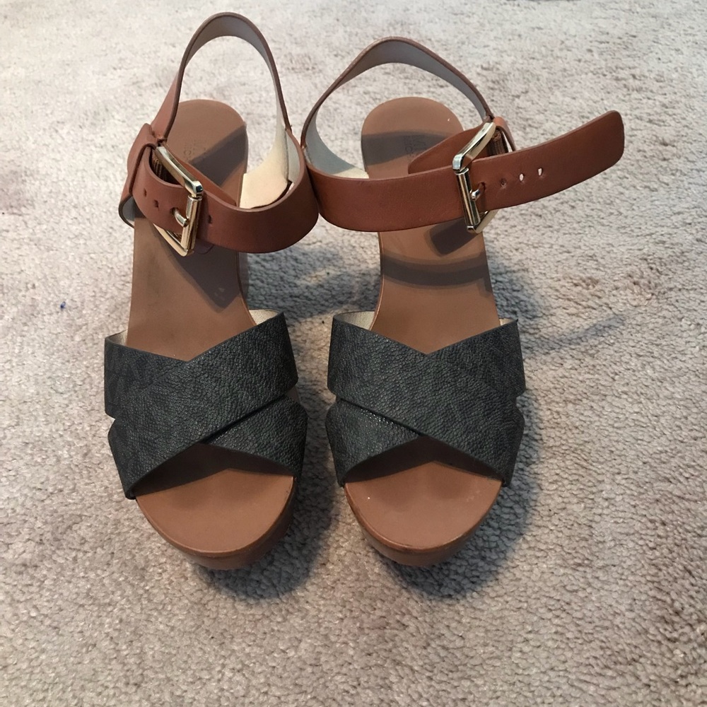 Michael Kors strappy Brown wedges